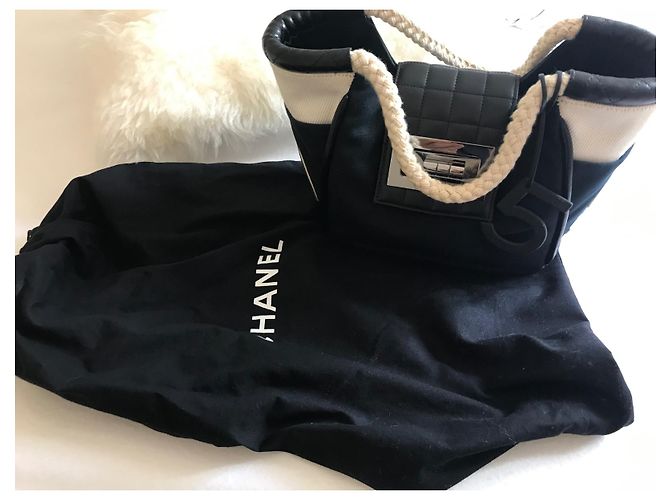 Borsa Chanel N in tela 5 Nero Bianco sporco - vista 7