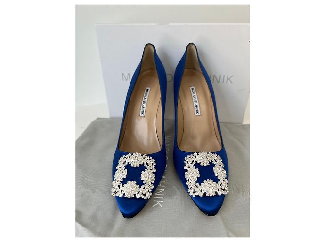 Décolleté Manolo Blahnik Hangisi in raso blu - vista 2