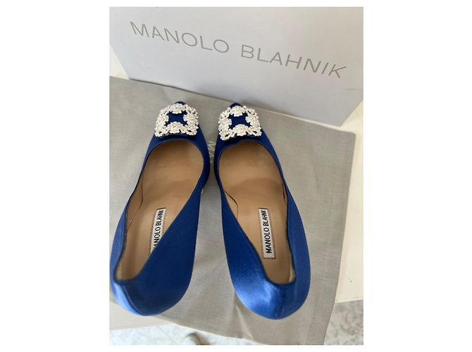 Décolleté Manolo Blahnik Hangisi in raso blu - vista 4