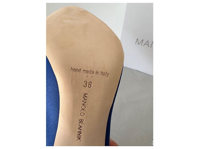 Décolleté Manolo Blahnik Hangisi in raso blu - vista 6