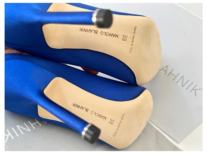 Décolleté Manolo Blahnik Hangisi in raso blu - vista 8