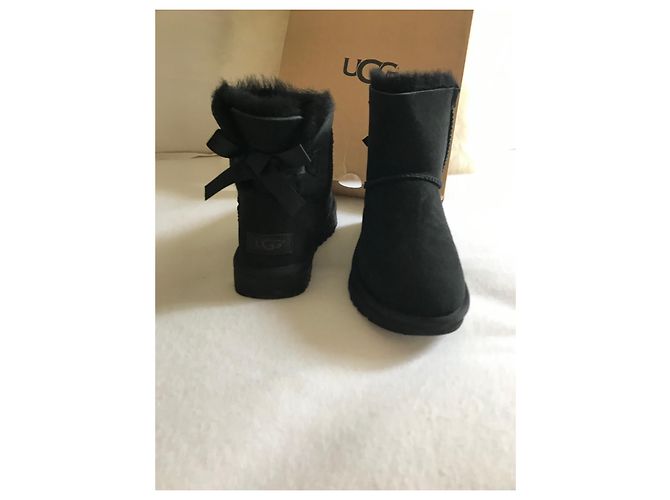 Stivaletti Ugg Mini Bailey in pelle nera Nero - vista 5