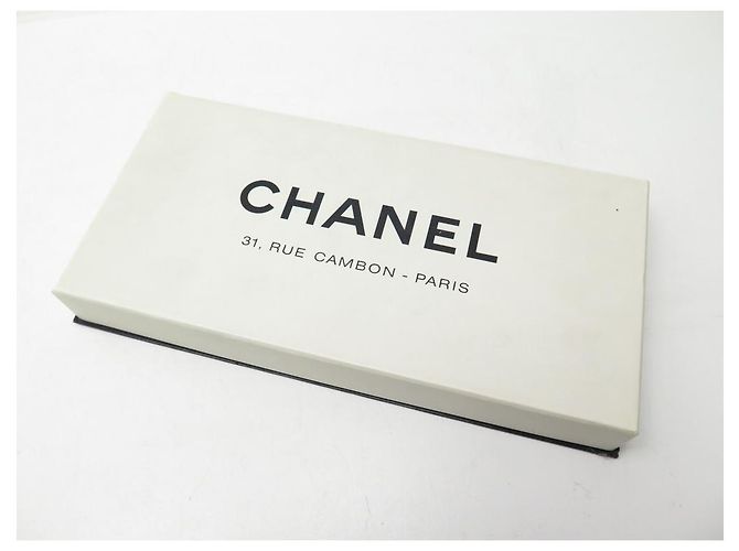 NEUER VINTAGE CHANEL KETTENGÜRTEL 3 ROWS MEDAILLON LOGO CC T 65 75 Gürtel Golden - Ansicht 8