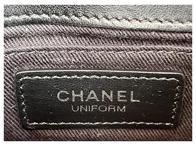 Borsa a tracolla Chanel Uniform nera Nero - vista 8