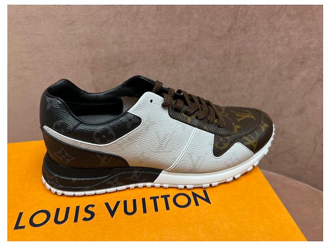 Louis Vuitton Nuove scarpe da ginnastica LV Run Away Multicolore - vista 6