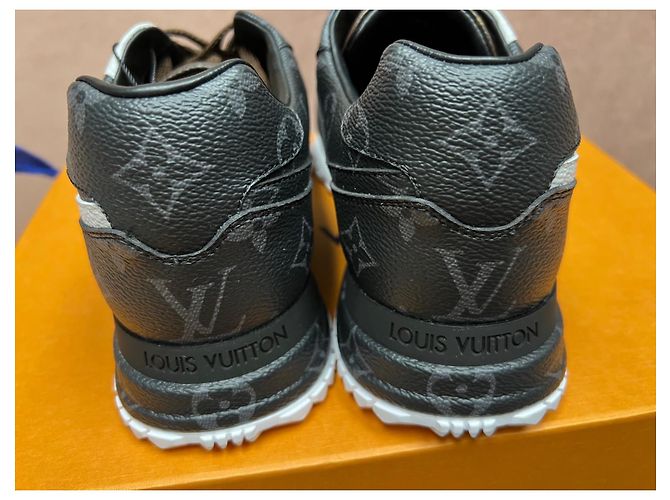 Louis Vuitton Nuove scarpe da ginnastica LV Run Away Multicolore - vista 9