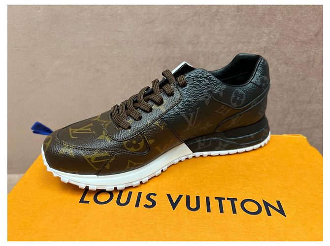 Louis Vuitton Nuove scarpe da ginnastica LV Run Away Multicolore - vista 4