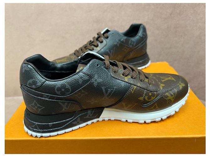 Louis Vuitton Nuove scarpe da ginnastica LV Run Away Multicolore - vista 5
