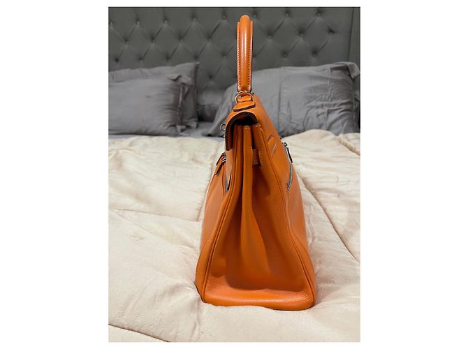 Bolsa de mão Hermès Kelly Lakhis em couro laranja - vista 2