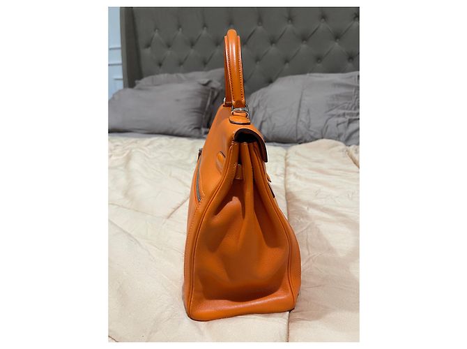 Bolsa de mão Hermès Kelly Lakhis em couro laranja - vista 4