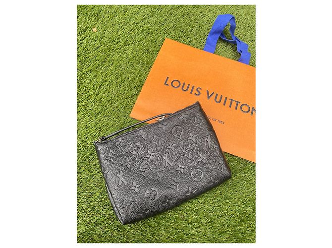 Borsa a tracolla Louis Vuitton nera empreinte pallas Nero - vista 4