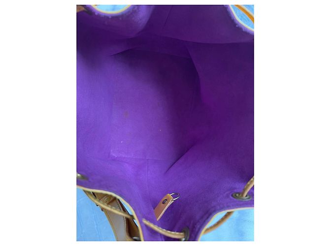 Borsa Louis Vuitton Noe in Pelle Epi Gialla Giallo - vista 13
