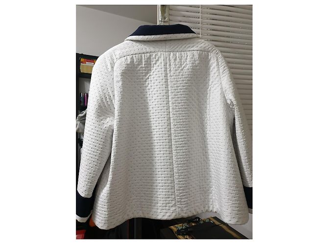 Chanel Jacke Weiß und Dunkelblau - Ansicht 13