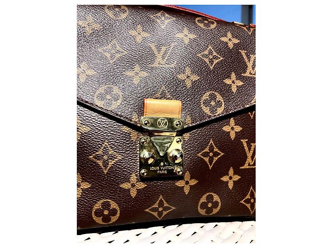 Borsa a mano Louis Vuitton Metis in pelle marrone - vista 2
