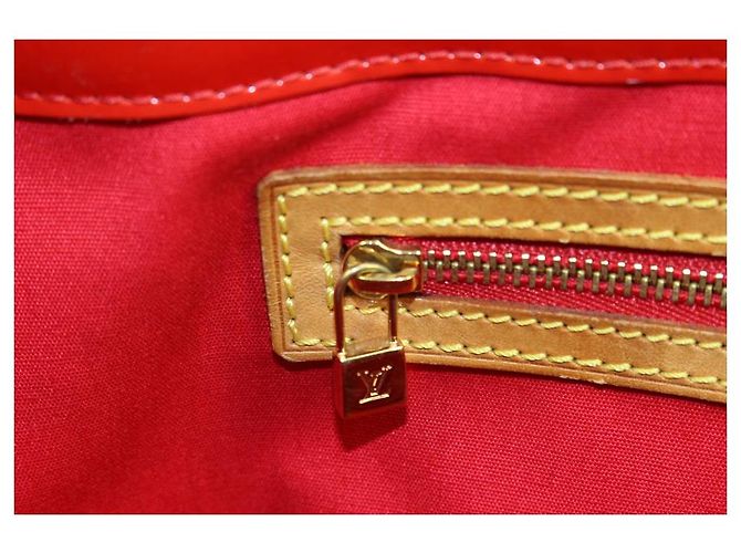 Louis Vuitton XL-Einkaufstasche mit rotem Monogramm Vernis Reade GM - Ansicht 5