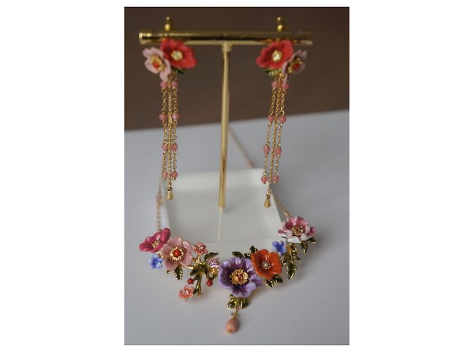 Les Nereides Set aus mehrfarbiger Blumenkette und Ohrringen - Ansicht 2