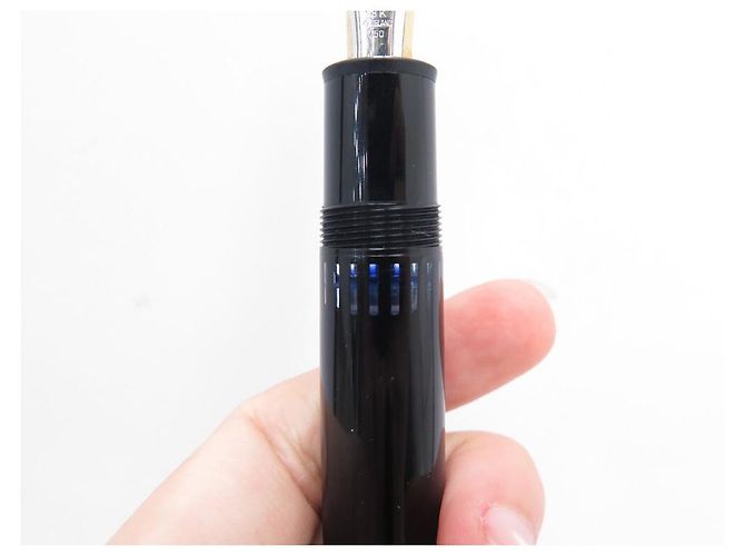 PENNA MEISTERSTUCK MONTBLANC PIUMA 149 d'oro 115384 IN RESINA NERA CON PISTONE Nero - vista 11