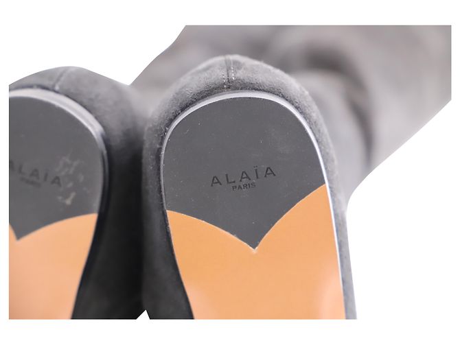 Alaïa Botas planas hasta el muslo Alaia en ante negro - vista 7