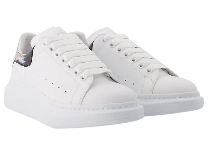 Alexander Mcqueen Sneaker Oversize in Pelle Bianca - vista 2