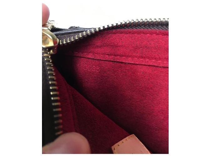 Louis Vuitton Viva Cite PM Borsa a Tracolla Monogram Marrone Marrone scuro - vista 7