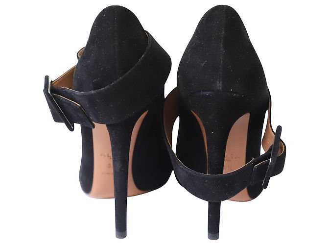 Alaïa Alaia Cross Strap Pumps aus schwarzem Wildleder - Ansicht 4