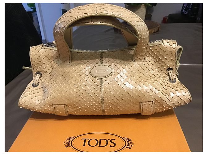 Mini Bolso Tod's Beige de Piel Patentada - vista 4