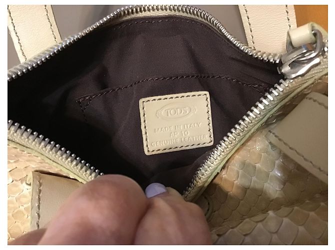 Mini Bolso Tod's Beige de Piel Patentada - vista 8