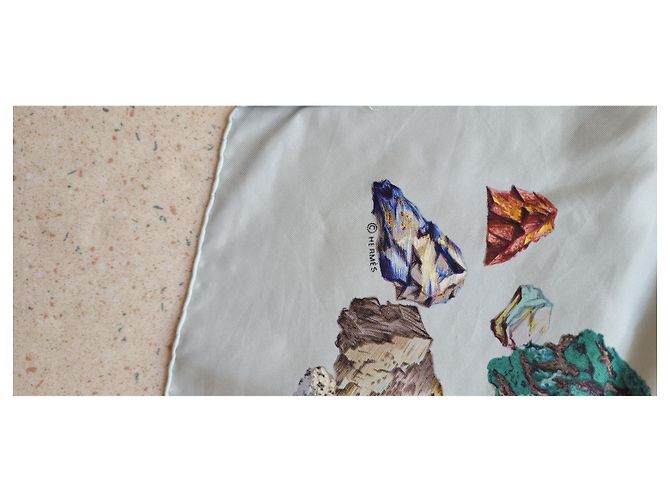 Sciarpa Hermès Minerals in seta azzurro chiaro Blu chiaro - vista 8