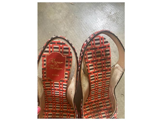 Sandali con zeppa espadrillas Roger Vivier Nero Rosso Beige - vista 9