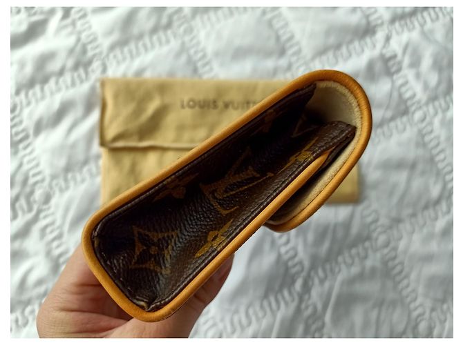 Louis Vuitton Pochette Florentine Marrone - vista 3
