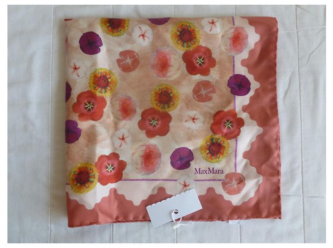 Fular de sarga de seda pura a estrenar MAX MARA. Rosa Púrpura Melocotón - vista 3
