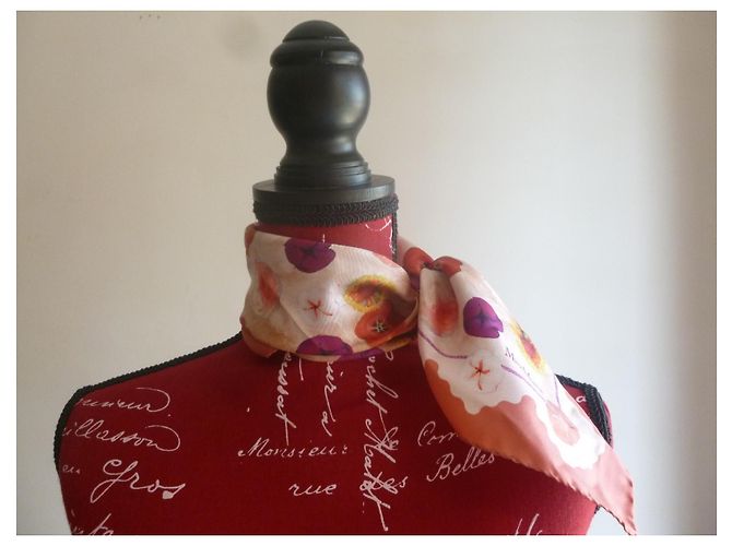 Fular de sarga de seda pura a estrenar MAX MARA. Rosa Púrpura Melocotón - vista 8