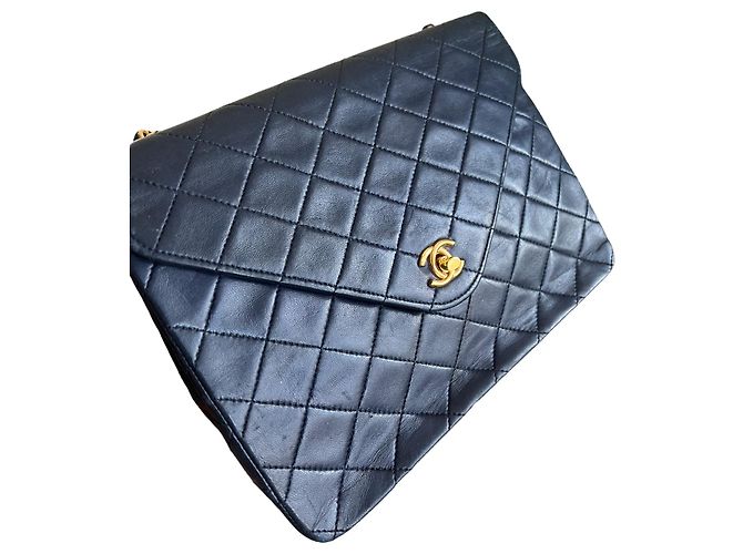Timeless CHANEL Borsa a tracolla con catena foderata con punto V senza tempo Nero - vista 3