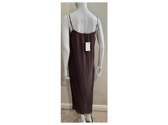 Tara Jarmon Chiffon-Plissee-Maxikleid, Neu mit Etiketten Khaki - Ansicht 4