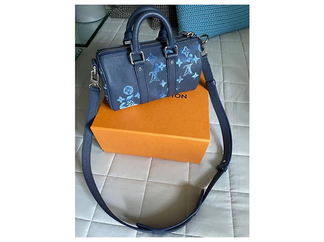 Abbesses Louis Vuitton Keepall XS edizione acquerello Blu - vista 2