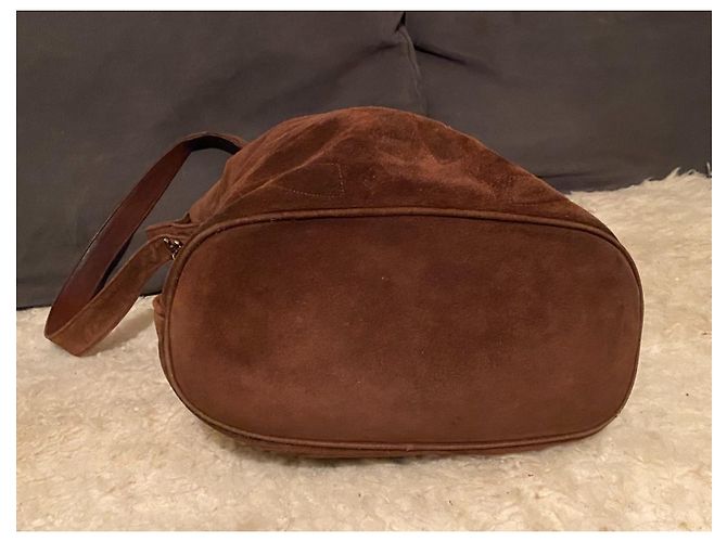 Borsa a secchiello Chanel in scamosciato marrone - vista 4