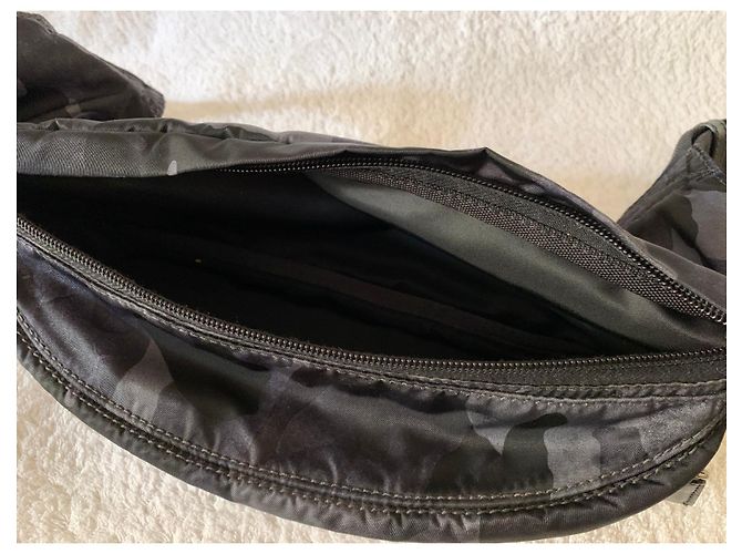 Prada Marsupio in nylon camouflage - vista 12