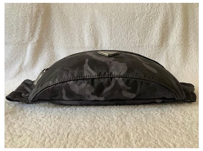 Prada Marsupio in nylon camouflage - vista 3