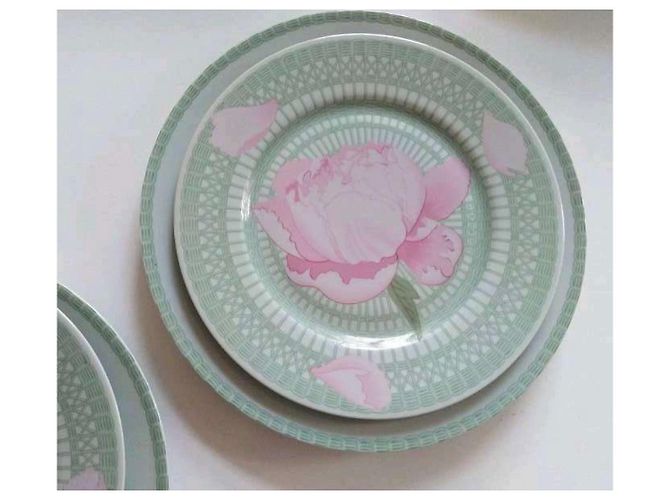Hermès 4 Porcelain “Les Pivoines” Plates Pink Green - view 10