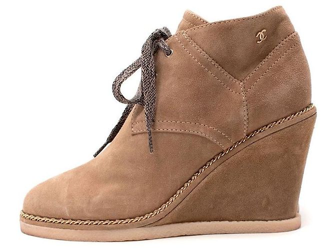 Bottines compensées à lacets en daim marron sable Chanel Beige - vue 6