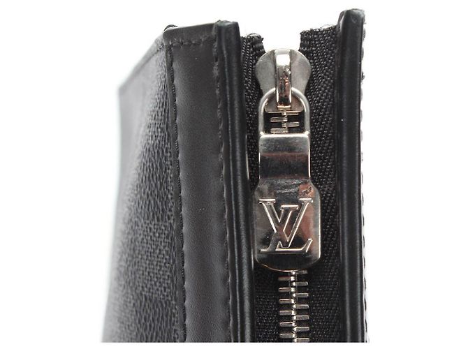 Louis Vuitton Damier Graphite Pochette Voyage MM Noir - vue 6