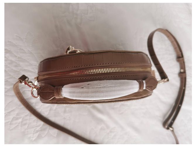 Borsa a spalla tonda Maje in pelle color talpa stampa coccodrillo Marrone Taupe - vista 12