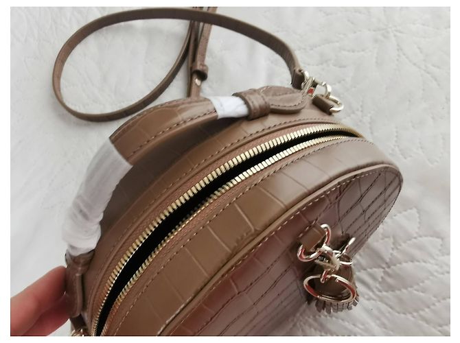Borsa a spalla tonda Maje in pelle color talpa stampa coccodrillo Marrone Taupe - vista 6