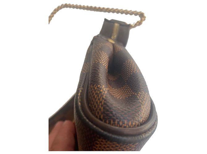 Eva Damier Louis Vuitton Marrone scuro - vista 9