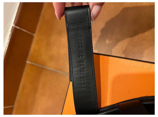 Sandali Hermès Chypre in pelle nera Nero - vista 3
