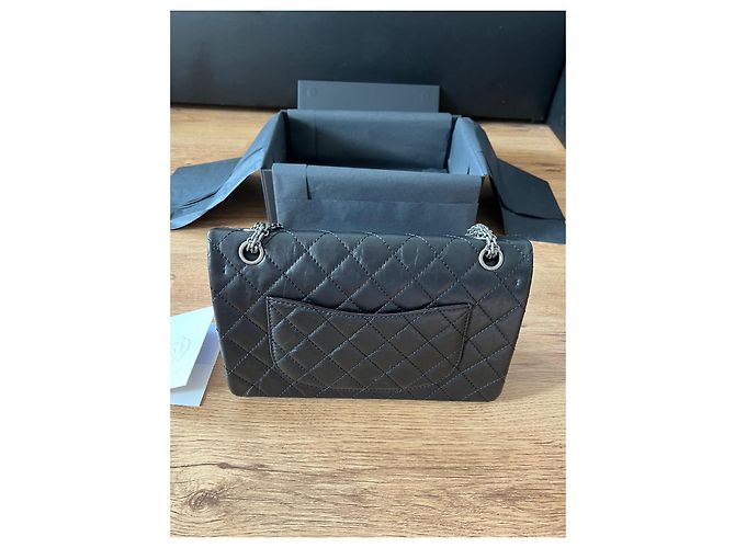 Borsa Chanel 2.55 in pelle nera increspata metallo argento Nero - vista 5