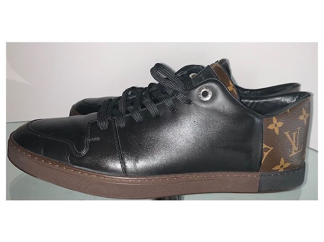 Sneakers Louis Vuitton Marrone Nero Pelle e Tela - vista 2