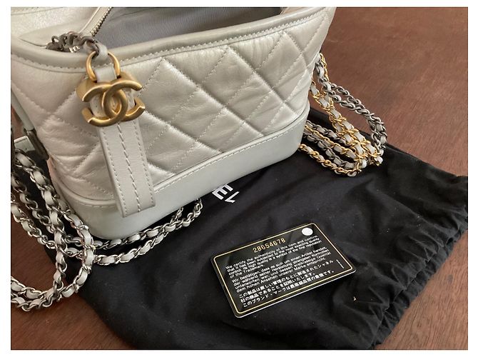 Borsa a mano Chanel Gabrielle in pelle argentata Argento - vista 2