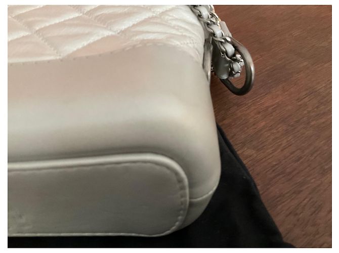 Borsa a mano Chanel Gabrielle in pelle argentata Argento - vista 6
