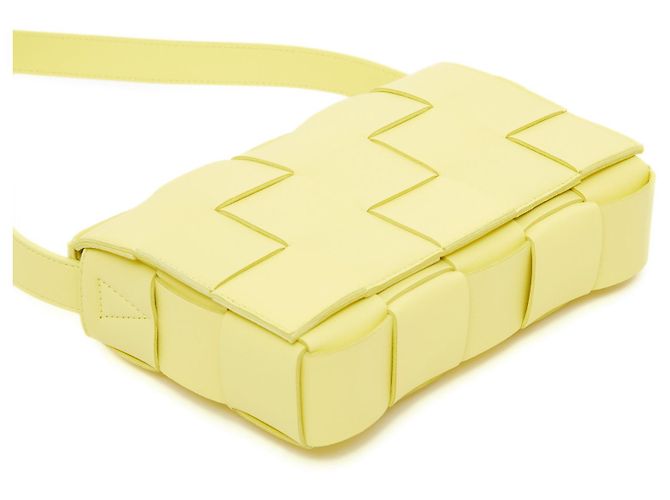 Cassette Bottega Veneta CASSETTA SHERBET IN PELLE NUOVA Giallo - vista 6